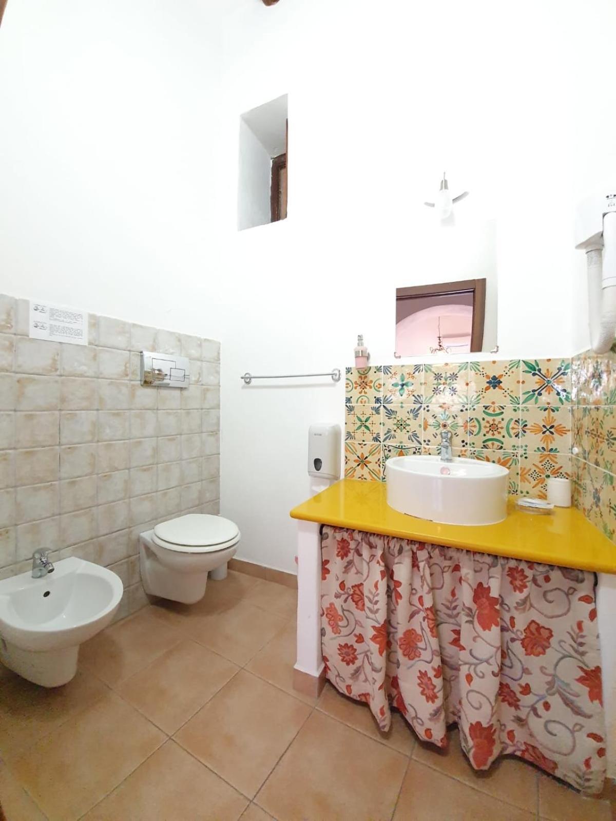 B&B La Goletta Di Salina Santa Marina Salina Rum bild